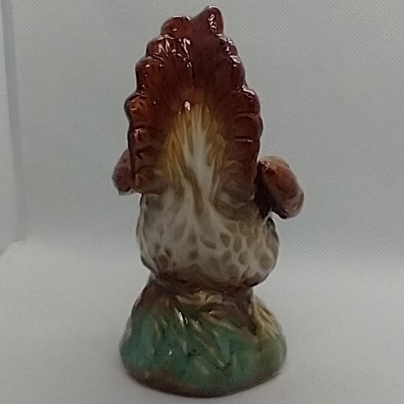 Chicken Ceramic Figurine Decor New Pecking Pose NEW - Picture 4 of 6